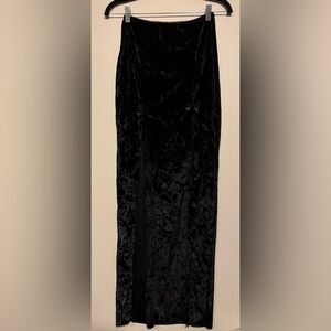 NWT Widow DollsKill Black Crushed Velvet long Skirt with Front Slits medium